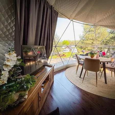 Glamping Pod Orlem *