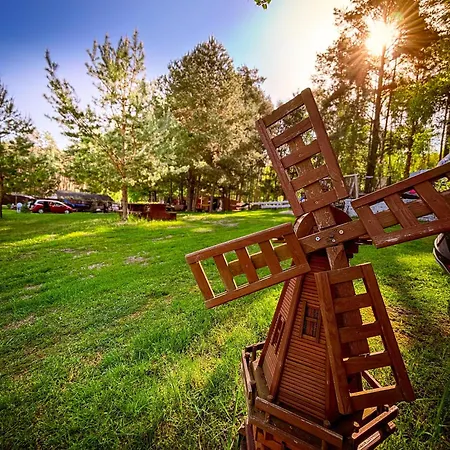 Glamping Pod Orlem ラグジュアリーテント Cedynia