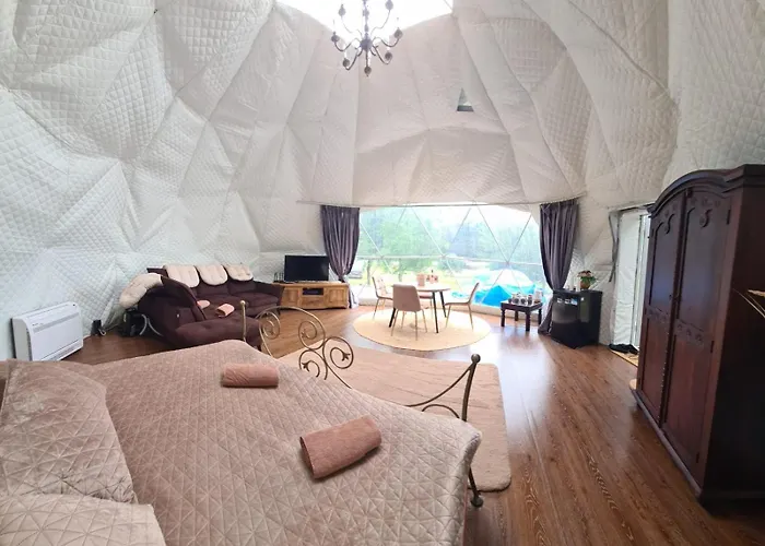 Glamping Pod Orlem Luxusní stan Cedynia