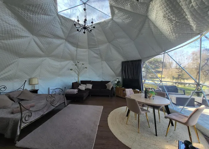 Glamping Pod Orlem Luxusní stan Cedynia